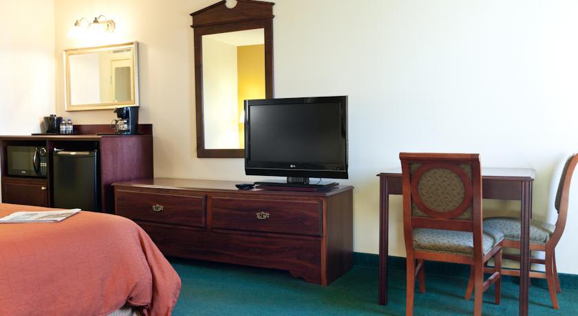 Hotel Country & By Radisson, Airport, Ia